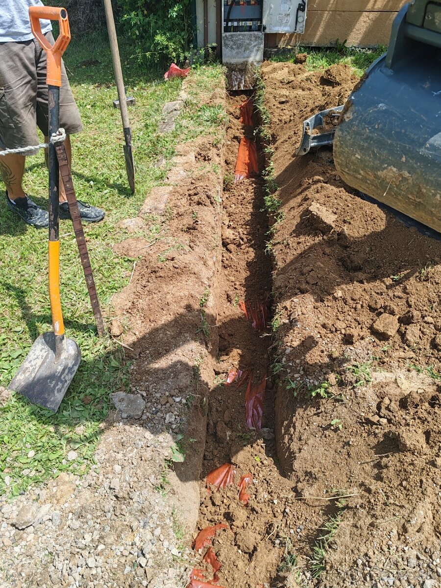 Výkop pre elektrickú prípojku